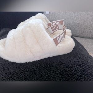 UGG Women’s, Fluff Yeah Slides
